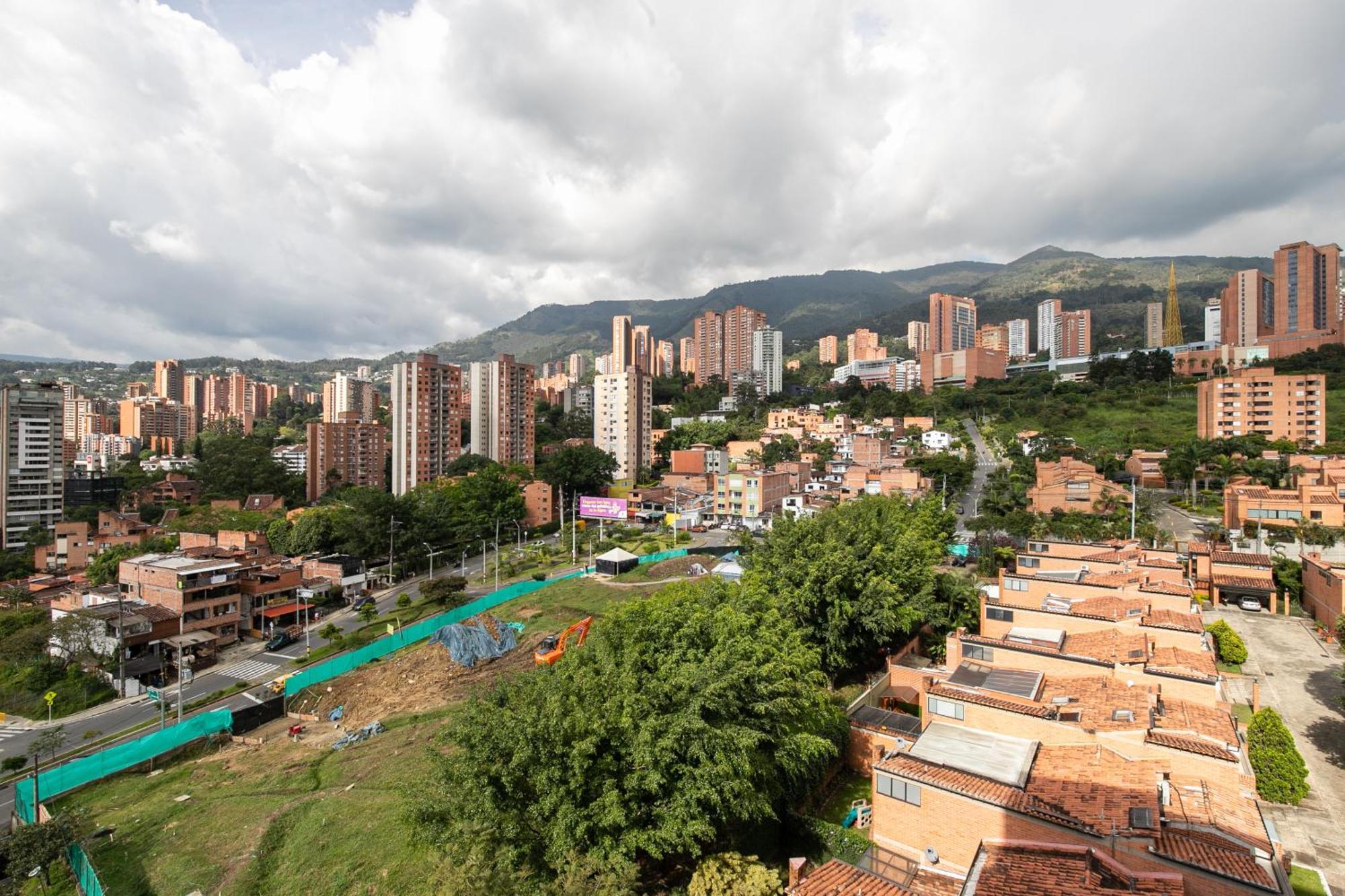 Apartamentos Borbon Suites Medellín Exteriör bild
