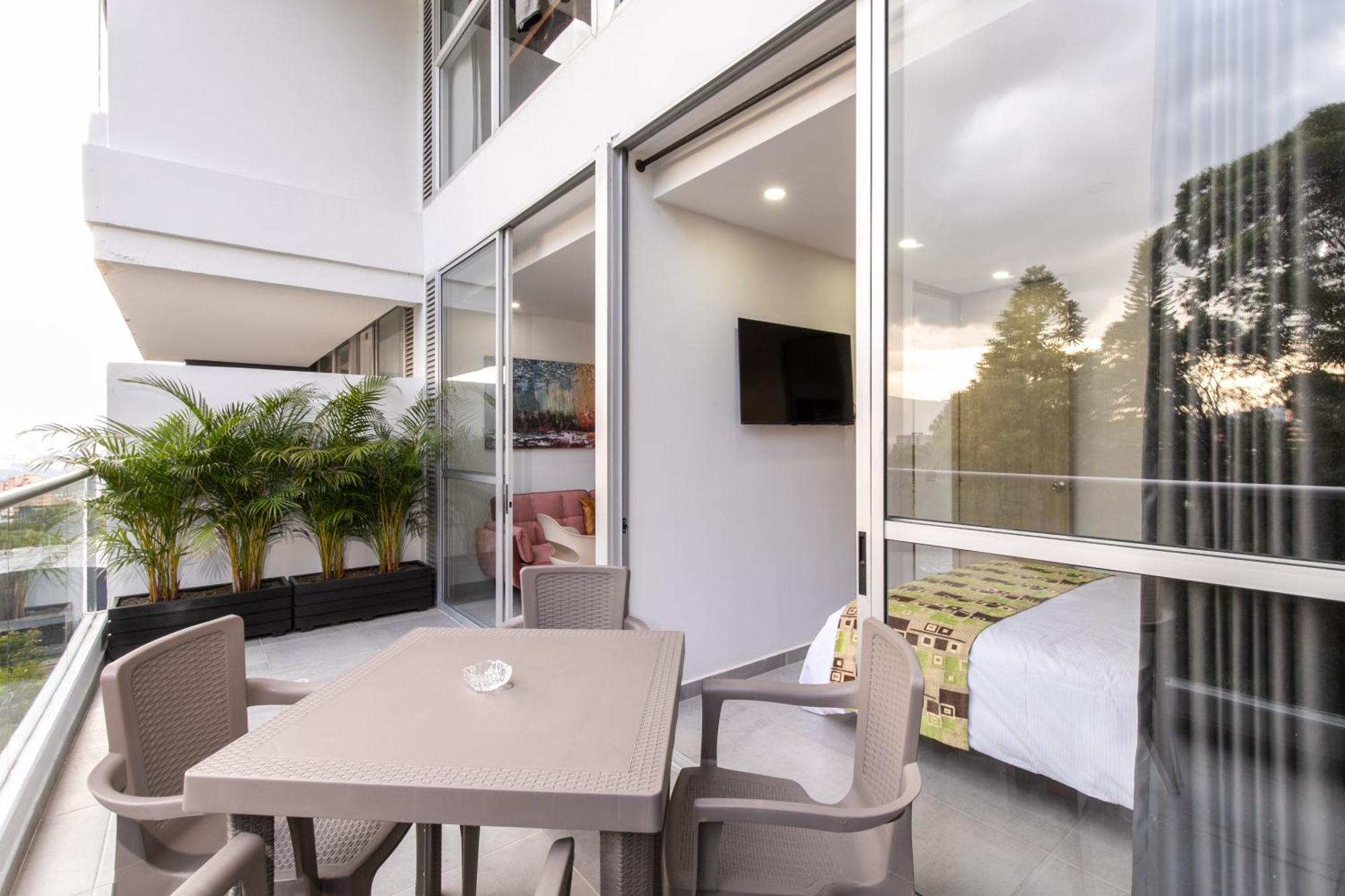 Apartamentos Borbon Suites Medellín Exteriör bild