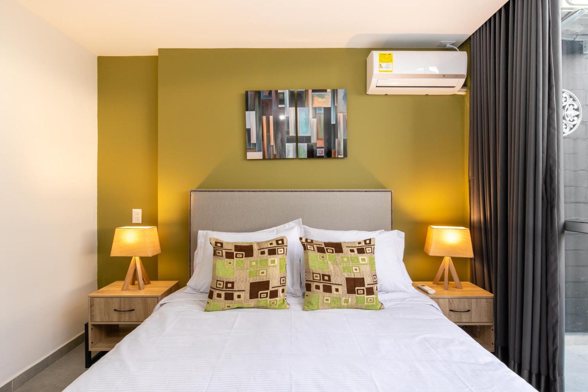 Apartamentos Borbon Suites Medellín Exteriör bild